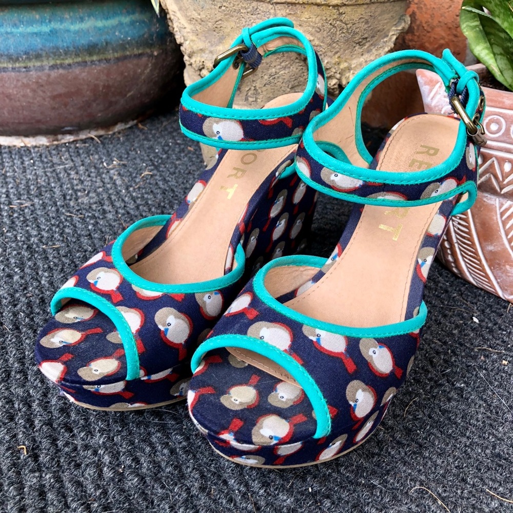 Sparrow Print Report Wedges with Turquoise